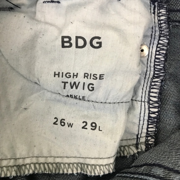 [3 for $15] UO BDG 10" Rise High Rise Dark Wash Twig Ankle Skinny Jeans - Picture 5 of 8